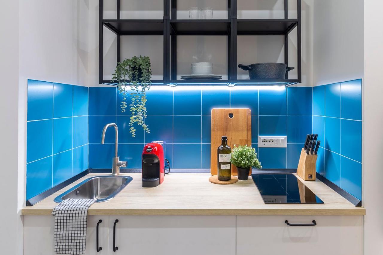 Cool And Stylish City Apartment - Wifi Triëst Buitenkant foto