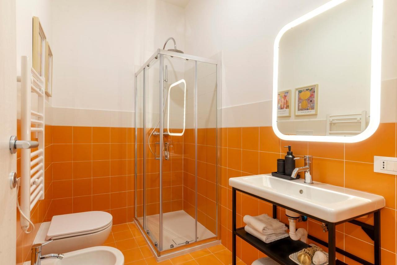 Cool And Stylish City Apartment - Wifi Triëst Buitenkant foto